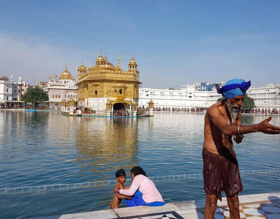 Templo Dorado Amritsar de día